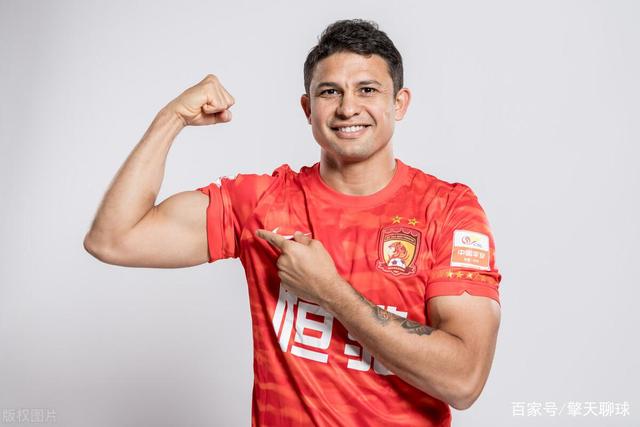 包含关键时刻突围战来临；广州队围绕欧联更衣室发声；引发热议；训练强度明显提升的词条